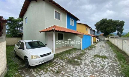 R$230.000 - Casa duplex com 2 quartos pertinho da Rodovia, Tubarão e comércio local - Chácaras de Inoã - Maricá/RJ