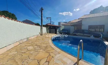 Casa no Centro de Maricá à venda, 214 m² por R$ 1.400.000 - Centro - Maricá/RJ
