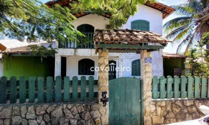 Casa com 4 dormitórios à venda, 162 m² por R$ 420.000,00 - Jacaroá - Maricá/RJ