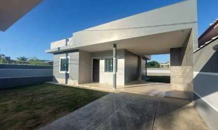 Imóvel com 02 quartos e 01 suíte,  pertinho da orla de Jaconé