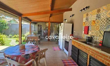 Casa com 4 dormitórios à venda, 163 m² por R$ 580.000,00 - Cajueiros (Itaipuaçu) - Maricá/RJ