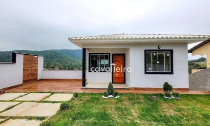 Casa com 2 dormitórios à venda, 90 m² por R$ 450.000,00 - Jacaroá - Maricá/RJ
