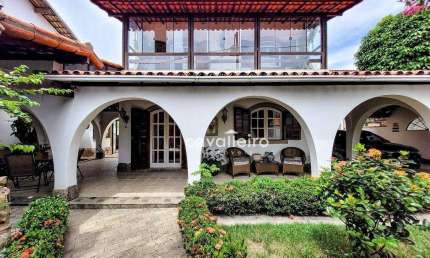 Casa em Condomínio Pertinho do Centro com 5 quartos à venda, 299 m² por R$ 1.280.000