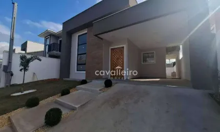 Imóvel em Condomíno com 03 quartos, sendo 0 1 suíte, com espaço gourmet próximo ao Centro de Maricá