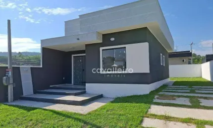Casa com 02 quartos, sendo 01 suíte em condomínio próximo ao centro de Maricá!