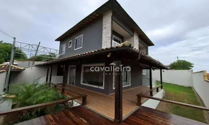 Casa com 04 qurtos, sendo 01 suíte, uma vista maravilhosa em Araçatiba - Maricá!