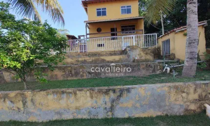 Casa com 5 dormitórios à venda, 137 m² por R$ 750.000,00 - Jacaroá - Maricá/RJ