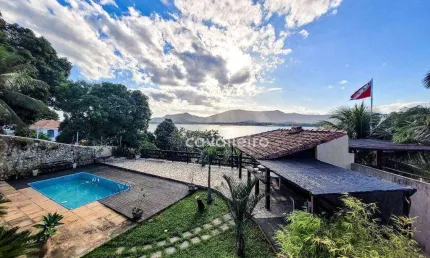 Casa com 3 quartos e vista pra lagoa à venda, 334 m² por R$ 2.200.000 - Araçatiba - Maricá/RJ