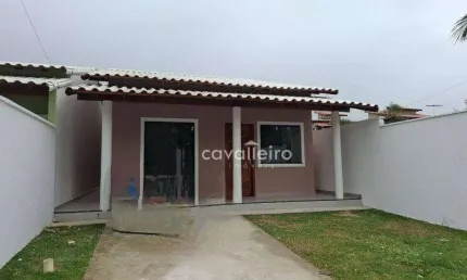 Casa com 02 quartos, sendo 01 suíte no raphaville-maricá!