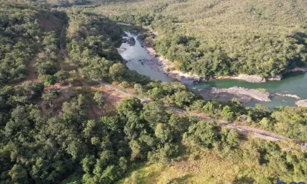 Fazenda dupla aptidão com 213 alqueires em luziânia - go