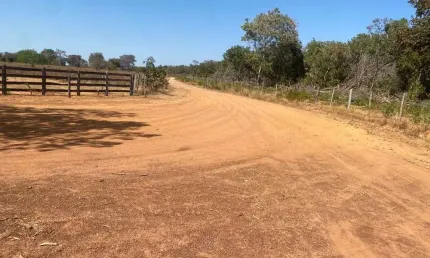 Fazenda dupla aptidão 390 alqueires em nova crixás-go