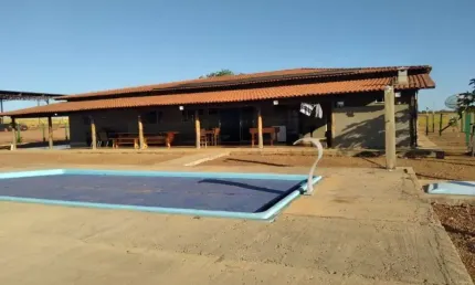 ÓTIMA FAZENDA COM 392 ALQUEIRES DE DUPLA APTIDÃO EM NIQUELÂNDIA-GO