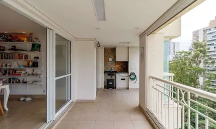 Amplo Apartamento 02 amplas suites com closet + 02 vagas 142 metros!