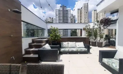 Charmosa Cobertura Duplex Reformada com excelente acabamento!