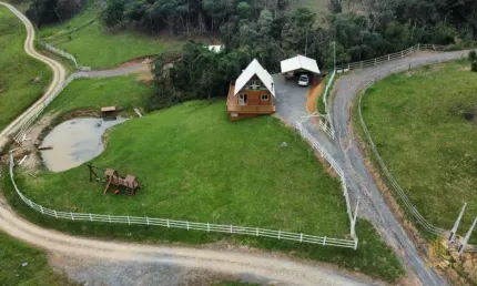 Sitio em Antônio Wagner - Excelente investimento P/POUSADA.