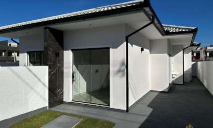 Casa com 2 quartos à venda no Forquilhas, São José , 56 m2 por R$ 395.000