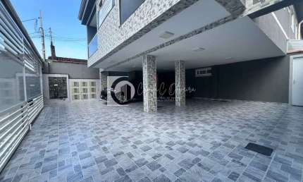 Casa de Condomínio  sobreposta alta com 4 dorms, Caiçara