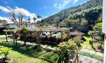 Casa para Venda em Teresópolis, Green Valleiy, 5 dormitórios, 2 suítes, 5 banheiros, 7 vagas