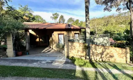 Casa para Venda em Teresópolis, Posse, 2 dormitórios, 2 suítes, 3 banheiros, 2 vagas