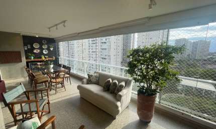 Apartamento na Lapa com varanda gourmet e condomínio CLUBE