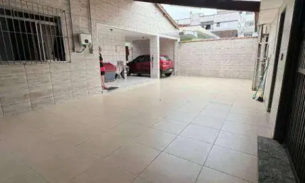 Casa com 5 dormitórios à venda, 200 m² por R$ 960.000,00 - Tupi - Praia Grande/SP