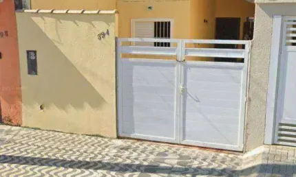 Casa com 2 dormitórios à venda, 74 m² por R$ 360.000 - Maracanã - Praia Grande/SP