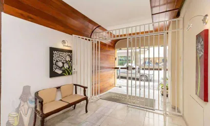 Apartamento com 2 dormitórios para alugar, 83 m² por r$ 2.050,00/mês - centro - curitiba/pr