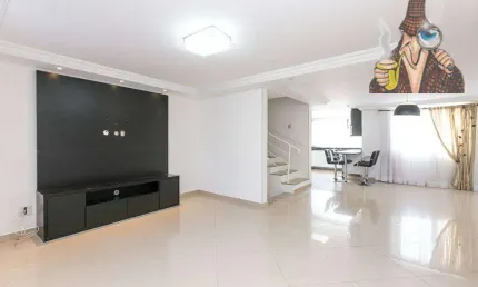 Sobrado com 3 dormitórios à venda, 179 m² por R$ 815.000,00 - Tingui - Curitiba/PR
