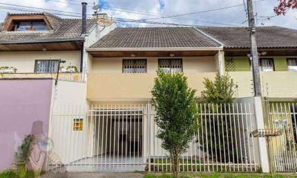 Sobrado com 3 dormitórios para alugar, 156 m² por R$ 3.716,38/mês - Jardim das Américas - Curitiba/PR