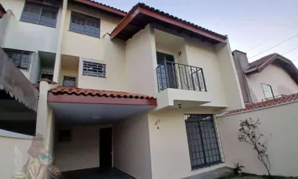Sobrado com 3 dormitórios para alugar, 136 m² por r$ 3.000,00/mês - jardim das américas - curitiba/pr