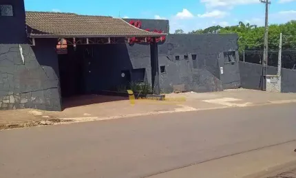 Ponto comercial com 10 salas para alugar na Rua Pingüim, Indústrias Leves, Londrina