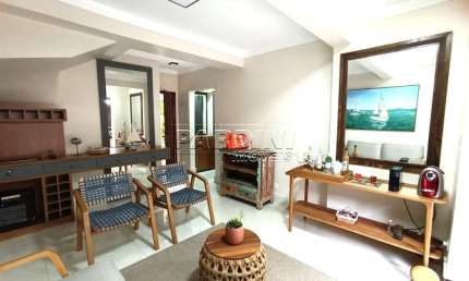 Lindo triplex frente mar, com piscina , no Saco da Ribeira em Ubatuba!