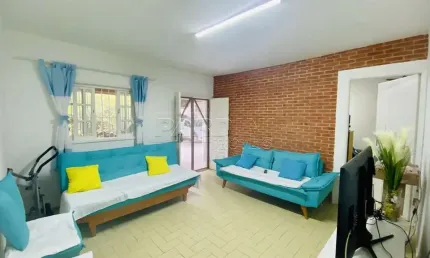 Ótima casa com edícula a apenas 300 metros do mar na praia do Lázaro em Ubatuba!