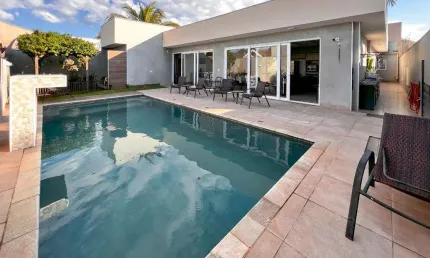 Casa com 311 m² e 4 Quartos à Venda no Jardim Monções - Maringá