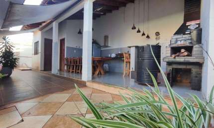 Casa com 173.5 m² e 3 quartos à Venda no Cj Res Cidade Alta - Maringá