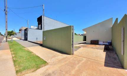 Casa para alugar em Maringá, Bom Jardim, com 3 quartos, com 88.12 m², Bom Jardim