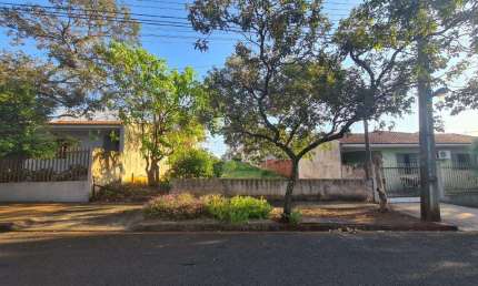 Terreno à venda em Maringá, Cidade Jardim, com 300 m²