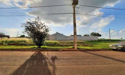 Terreno à venda em Maringá, Jardim Novo Paulista, com 400 m²
