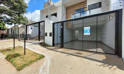 Sobrado para alugar em Maringá, Residencial Moreschi, com 3 quartos, com 211.76 m²