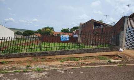 Terreno com 300 m² à Venda no Parque Tarumã - Maringá