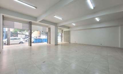 Salão para alugar em Maringá, Zona 01, com 369.54 m², Neo Alves Martins