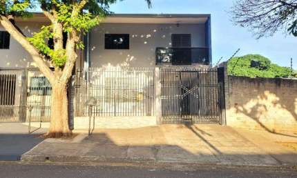 Sobrado para alugar em Maringá, Jardim Piatã, com 3 quartos, com 171.75 m²