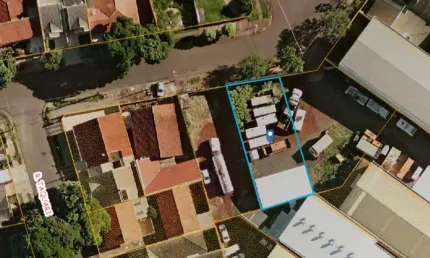 Terreno à venda em Maringá, Jardim Tóquio, com 419.33 m²