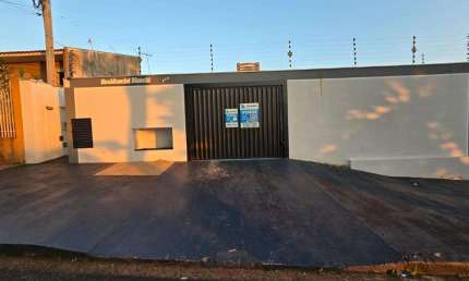 Kitnet à venda em Maringá, Zona 07, com 1 suíte, com 277.04 m², Residencial Bianchi