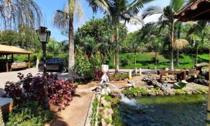 Chácara à venda em Mandaguaçu, Centro, com 4 quartos, com 86886 m²