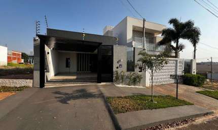 Casa com 156.06 m² e 3 Quartos à Venda no Jardim Espanha - Maringá