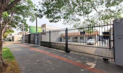 Sala comercial para alugar na Avenida Dom Manoel da Silveira d'Elboux, 373, Zona 05, Maringá