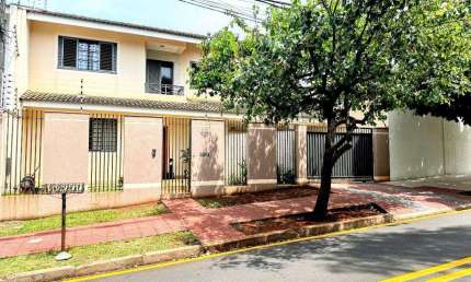 Sobrado com 171.32 m² e 4 Quartos à Venda no Jardim Novo Horizonte - Maringá