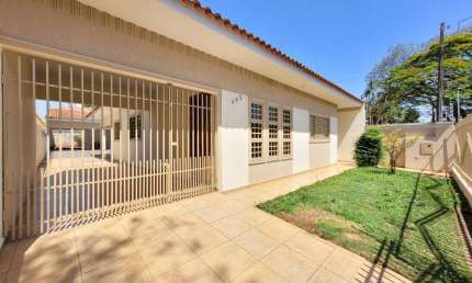Casa para alugar em Maringá, Jardim Alvorada, com 3 quartos, com 150 m²