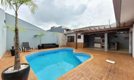 Casa para alugar em Maringá, Jardim Dias I, com 3 quartos, com 139.38 m²
